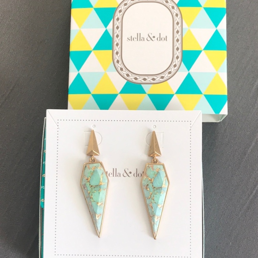 Stella and Dot Winona Drop Earrings
